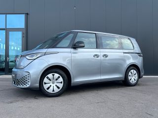 Volkswagen ID. Buzz Pure Limited Edition 59 kWh | Trekhaak | Adaptive Cruise | Open & Close Pakket | 4 Seizoenen Banden