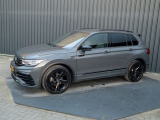 Volkswagen Tiguan 1.5 TSI R-Line Business+ | Keyless | Camera | Elk-A-klep | IQ light | Prijs Rijklaar!!