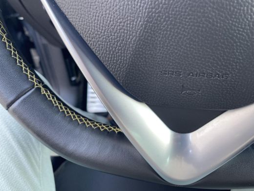 Alfa Romeo Giulietta 1.4 Turbo Sport | PDC | Navi | stoelverwarming | ActivLease financial lease