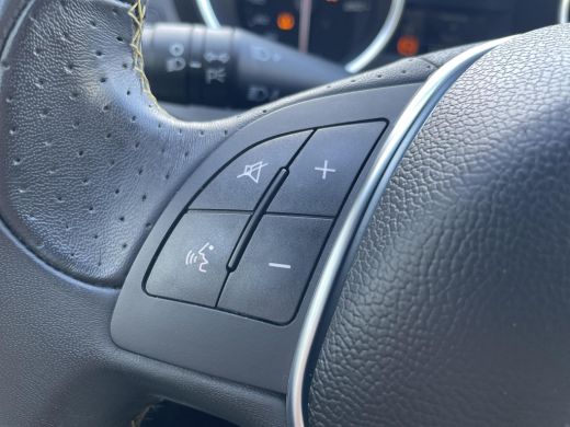 Alfa Romeo Giulietta 1.4 Turbo Sport | PDC | Navi | stoelverwarming | ActivLease financial lease