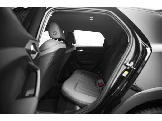 Audi A1 allstreet 30 TFSI | Automatische afstandsregeling (Adaptive Cruise Control) | Automatische aircon... ActivLease financial lease