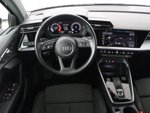 Audi A3 30 TFSI Business edition | Sportstoelen | Trekhaak | Carplay | 17'' | Navigatie | Virtual Cockpit... ActivLease financial lease