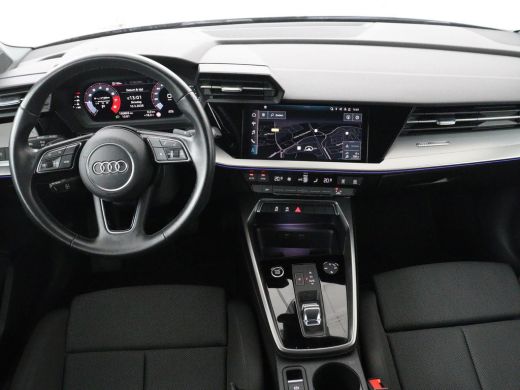 Audi A3 30 TFSI Business edition | Sportstoelen | Trekhaak | Carplay | 17'' | Navigatie | Virtual Cockpit... ActivLease financial lease