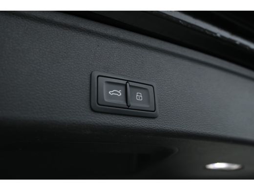 Audi A4 Avant 35 TDI S edition 136PK Virtual, Leder, Climate, ActivLease financial lease