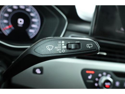 Audi A4 Avant 35 TDI S edition 136PK Virtual, Leder, Climate, ActivLease financial lease