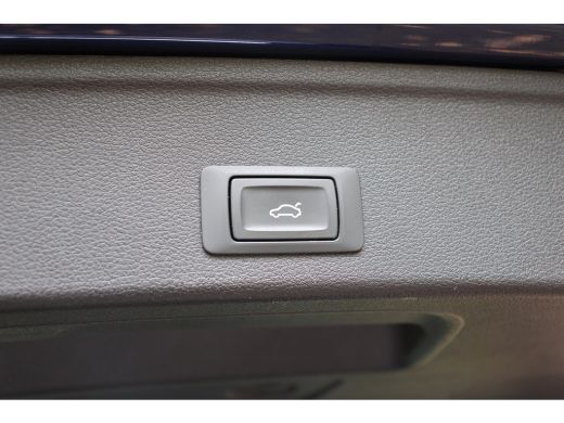 Audi A4 Avant 40 TFSI 190PK SPORT S-LINE | NL-AUTO! | DEALER OH! | LEDER / ALCANTARA | ALL-SEASON BANDEN ... ActivLease financial lease