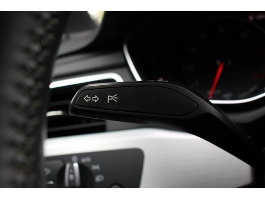 Audi A4 Avant 40 TFSI 190PK SPORT S-LINE | NL-AUTO! | DEALER OH! | LEDER / ALCANTARA | ALL-SEASON BANDEN ... ActivLease financial lease