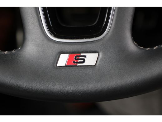 Audi A4 Avant 40 TFSI 190PK SPORT S-LINE | NL-AUTO! | DEALER OH! | LEDER / ALCANTARA | ALL-SEASON BANDEN ... ActivLease financial lease