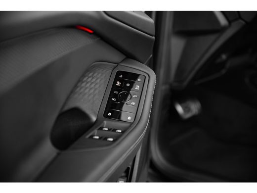 Audi A5 Avant 2.0 e-hybrid quattro S edition | Leder | Passenger Display | 360 camera | Stoelverwarming ActivLease financial lease