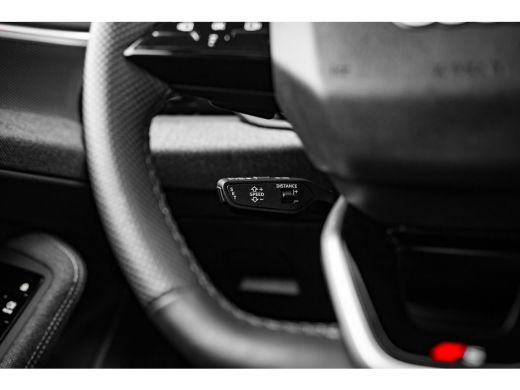 Audi A5 Avant 2.0 e-hybrid quattro S edition | Passenger Display | 360 camera | Stoelverwarming | ActivLease financial lease