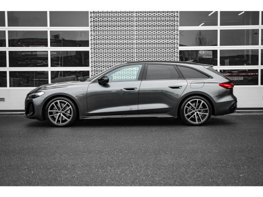 Audi A5 Avant 2.0 e-hybrid quattro S edition | Passenger Display | 360 camera | Stoelverwarming | ActivLease financial lease