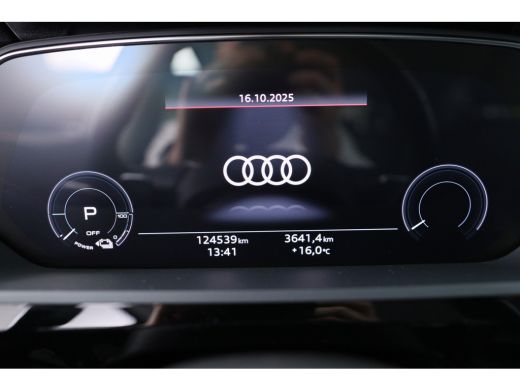Audi e-tron 55 quattro Business edition 95 kWh | SOH 90% | 20 inch | Stoelverwarming | Camera | Climate Contr... ActivLease financial lease