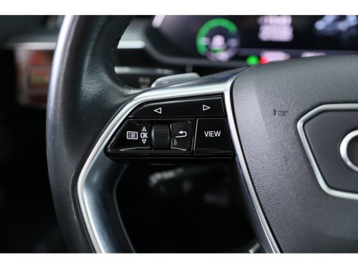 Audi e-tron 55 quattro Business edition 95 kWh | SOH 90% | 20 inch | Stoelverwarming | Camera | Climate Contr... ActivLease financial lease