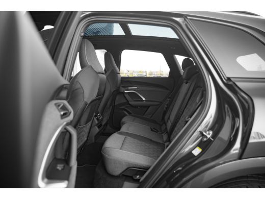 Audi Q5 2.0 TFSI e-hybrid quattro S edition | Achteruitrijcamera | Cruise control adaptief met Stop&Go | ... ActivLease financial lease