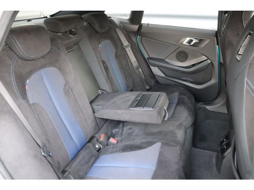 BMW 2 Serie Gran Coup&eacute; 218i 136PK HIGH EXECUTIVE M-SPORT / NAVI / ALCANTARA / FULL-LED / CLIMA / PDC / 18" LM... ActivLease financial lease