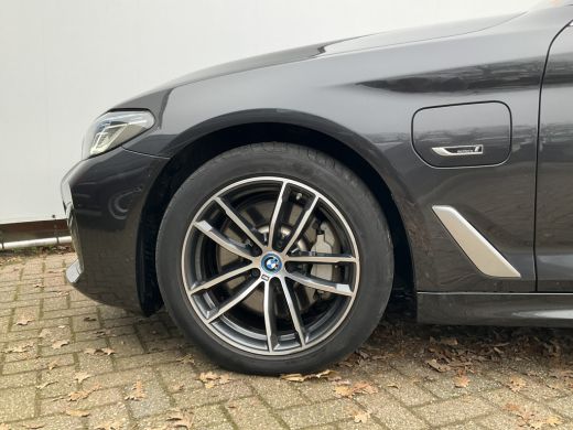 BMW 5 Serie Touring 530e M-Sport Leer Memory Laser Adapt.Cr Sfeer PHEV Business Edition Plus Plug-in ActivLease financial lease