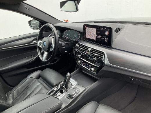BMW 5 Serie Touring 530e M-Sport Leer Memory Laser Adapt.Cr Sfeer PHEV Business Edition Plus Plug-in ActivLease financial lease