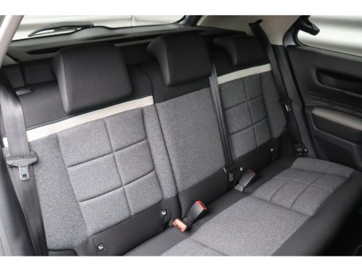 Citroën C4 Cactus 1.2 PURETECH 110PK SHINE AUTOMAAT / NAVI / CLIMA / LED / PDC / 17" LMV / CAMERA / KEYLESS / TREKH... ActivLease financial lease