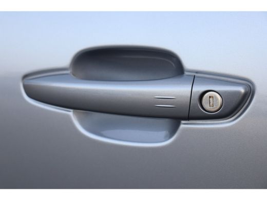 Citroën C5 Aircross 1.6 PLUG-IN HYBRID 180PK MAX AUTOMAAT / NAVI / LEDER / CLIMA / FULL-LED / PDC / 19" LMV / CAMERA ... ActivLease financial lease