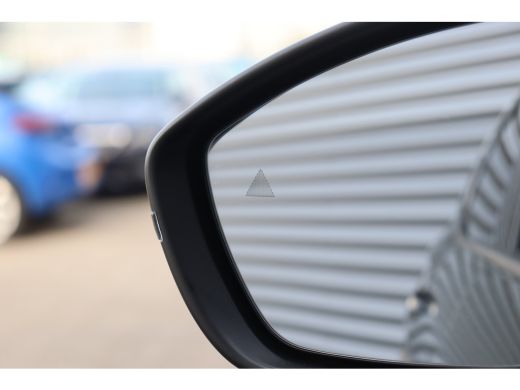 Citroën &euml;-C3 Aircross Max, | Boordlader 11kW - 3 fasen | Dagrijverlichting | Draadloze telefoonlader ActivLease financial lease