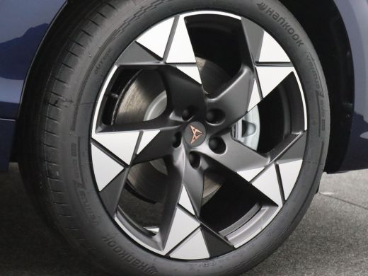 CUPRA Terramar 1.5 TSI e-Hybrid Business 204PK DSG Pano-Schuifdak, Trekhaak, 20" LM Velgen, Memorystoel, Keyless... ActivLease financial lease