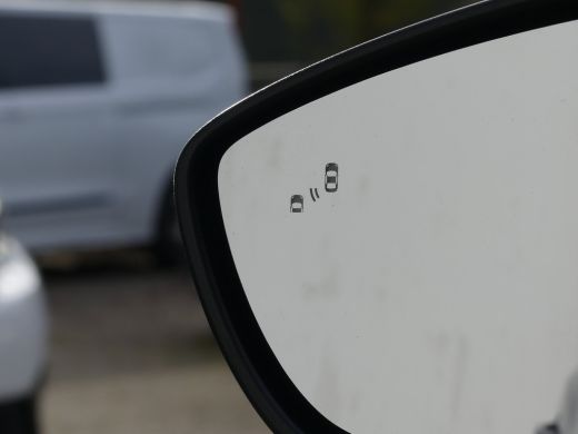 Ford Focus 1.0 EcoBoost Hybrid 155PK ST Line X | PANORAMADAK | STOEL+STUUR+VOORRUITVERWARMING | ADAPTIEVE CR... ActivLease financial lease