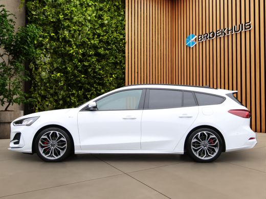 Ford Focus 1.0 EcoBoost Hybrid ST Line X | B&O audio | Panoramadak | Adaptive Cruise | BLIS | Stuur/stoelver... ActivLease financial lease