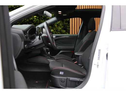 Ford Focus 1.0 EcoBoost Hybrid ST Line X | B&O audio | Panoramadak | Adaptive Cruise | BLIS | Stuur/stoelver... ActivLease financial lease