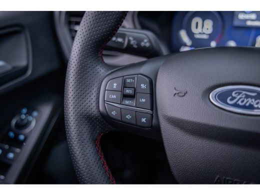 Ford Focus 1.0 EcoBoost Hybrid ST Line X | Pano-dak | Adapt. Cruise | B&O audio | AGR-stoel | Camera | Winte... ActivLease financial lease
