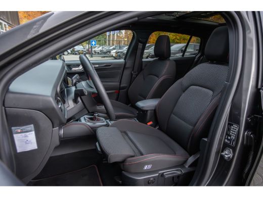 Ford Focus 1.0 EcoBoost Hybrid ST Line X | Pano-dak | Adapt. Cruise | B&O audio | AGR-stoel | Camera | Winte... ActivLease financial lease