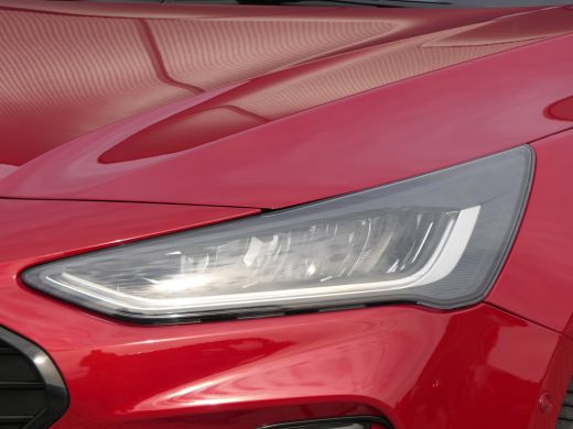 Ford Focus 1.0 EcoBoost Hybrid ST Line X | Panoramadak | Winterpack | AGR Stoel | 18 Inch | B&O Audio | Adap... ActivLease financial lease