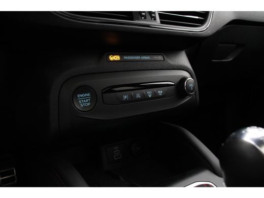 Ford Focus 1.0 EcoBoost Hybrid ST Line X | VOL! | PANO DAK | AGR ZETEL | B&O AUDIO | ADAPTIVE CRUISE | CAMER... ActivLease financial lease