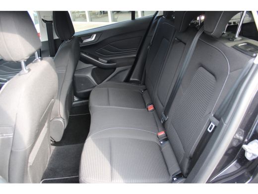 Ford Focus 1.0 EcoBoost Hybrid Titanium X | Achteruitrijcamera | Cruise Control | Voorstoelen Verwarmd | Ver... ActivLease financial lease