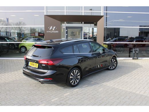 Ford Focus 1.0 EcoBoost Hybrid Titanium X | Achteruitrijcamera | Cruise Control | Voorstoelen Verwarmd | Ver... ActivLease financial lease