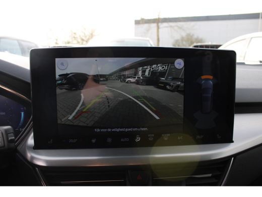 Ford Focus 1.0 EcoBoost Hybrid Titanium X | Achteruitrijcamera | Cruise Control | Voorstoelen Verwarmd | Ver... ActivLease financial lease