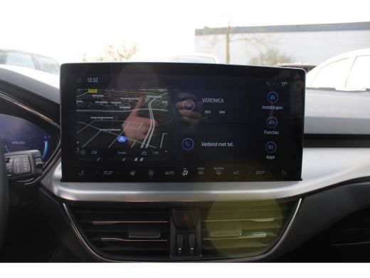 Ford Focus 1.0 EcoBoost Hybrid Titanium X | Achteruitrijcamera | Cruise Control | Voorstoelen Verwarmd | Ver... ActivLease financial lease