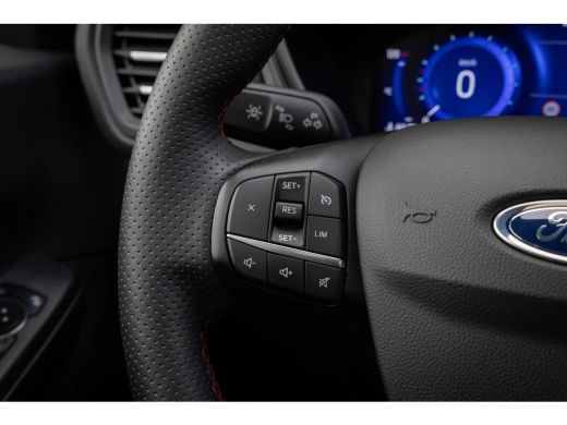 Ford Kuga 2.5 PHEV ST-Line X | Pano-dak | B&O audio | 100% Dealer Onderhouden | Full adaptive LED | Head-Up... ActivLease financial lease