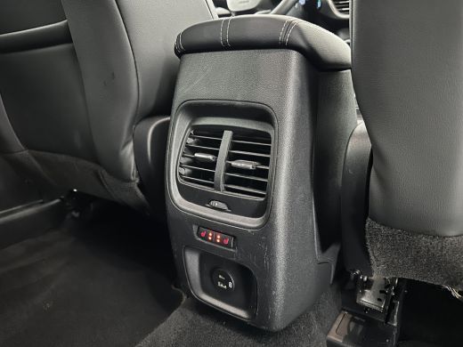 Ford Kuga 2.5 PHEV Vignale (Plug-In) (INCL-BTW) Aut. *LEATHER | DIGI-COCKPIT | FULL-LED | KEYLESS | CAMERA ... ActivLease financial lease