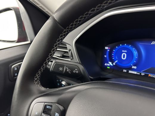 Ford Kuga 2.5 PHEV Vignale (Plug-In) (INCL-BTW) Aut. *LEATHER | DIGI-COCKPIT | FULL-LED | KEYLESS | CAMERA ... ActivLease financial lease