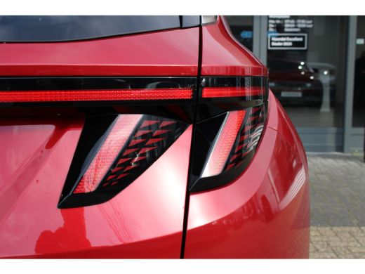 Hyundai Tucson 1.6 T-GDI PHEV Comfort Smart 4WD | Achteruitrijcamera | Hill hold functie | Metaalkleur ActivLease financial lease