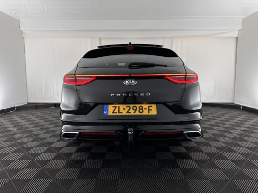 Kia ProCeed 1.0 T-GDI GT-Line (INCL-BTW) *PANO | LEATHER-ALCANTARA  | FULL-LED | SPORTSEATS | NAVI-FULLMAP | ... ActivLease financial lease