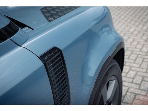Land Rover Defender Hard Top Defender P400 90 X-Dynamic SE GRIJS KENTEKEN | Luchtvering | Jumpseat | Afn trekhaak | H... ActivLease financial lease