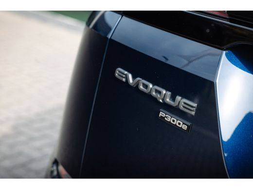 Land Rover Range Rover Evoque P300e AWD R-Dynamic S | Cold Climate | 20 Inch | Dodehoek Assistent | El. achterklep | Keyless Entry ActivLease financial lease