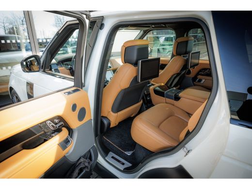 Land Rover Range Rover P400e Fifty | Rear Seat Entertainment | 22 Inch | SVO Bespoke Paint | Massage | Full Options ActivLease financial lease