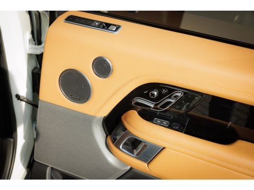 Land Rover Range Rover P400e Fifty | Rear Seat Entertainment | 22 Inch | SVO Bespoke Paint | Massage | Full Options ActivLease financial lease