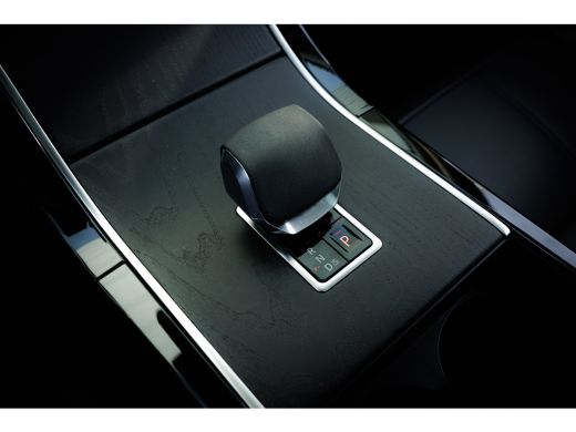 Land Rover Range Rover Velar P400e S | Pano | 20 Inch | Black Pack | Cold Climate Pack | Leder ActivLease financial lease