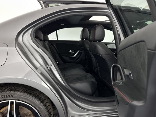 Mercedes-Benz A-Klasse 250 e Business Solution AMG Limited (Plug-in) (INCL-BTW) *PANO | LEATHER-MICROFIBRE | FULL-LED | ... ActivLease financial lease