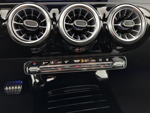 Mercedes-Benz A-Klasse 250 e Business Solution AMG Limited (Plug-in) (INCL-BTW) *PANO | LEATHER-MICROFIBRE | FULL-LED | ... ActivLease financial lease