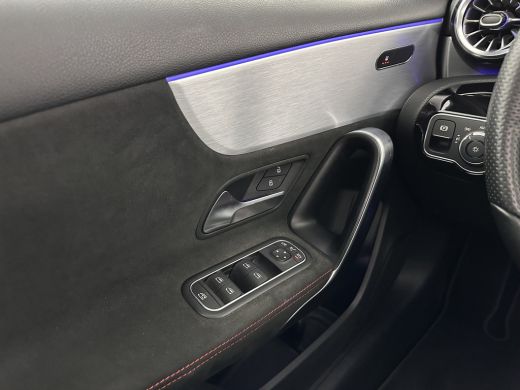 Mercedes-Benz A-Klasse 250 e Business Solution AMG Limited (Plug-in) (INCL-BTW) *PANO | LEATHER-MICROFIBRE | FULL-LED | ... ActivLease financial lease