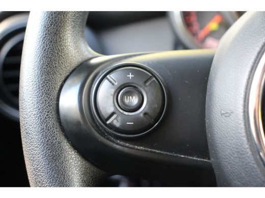 Mini One 1.5 ONE SALT | NL-AUTO! | CRUISE | AIRCO | DEALER OH! | LMV | BLUETOOTH ActivLease financial lease